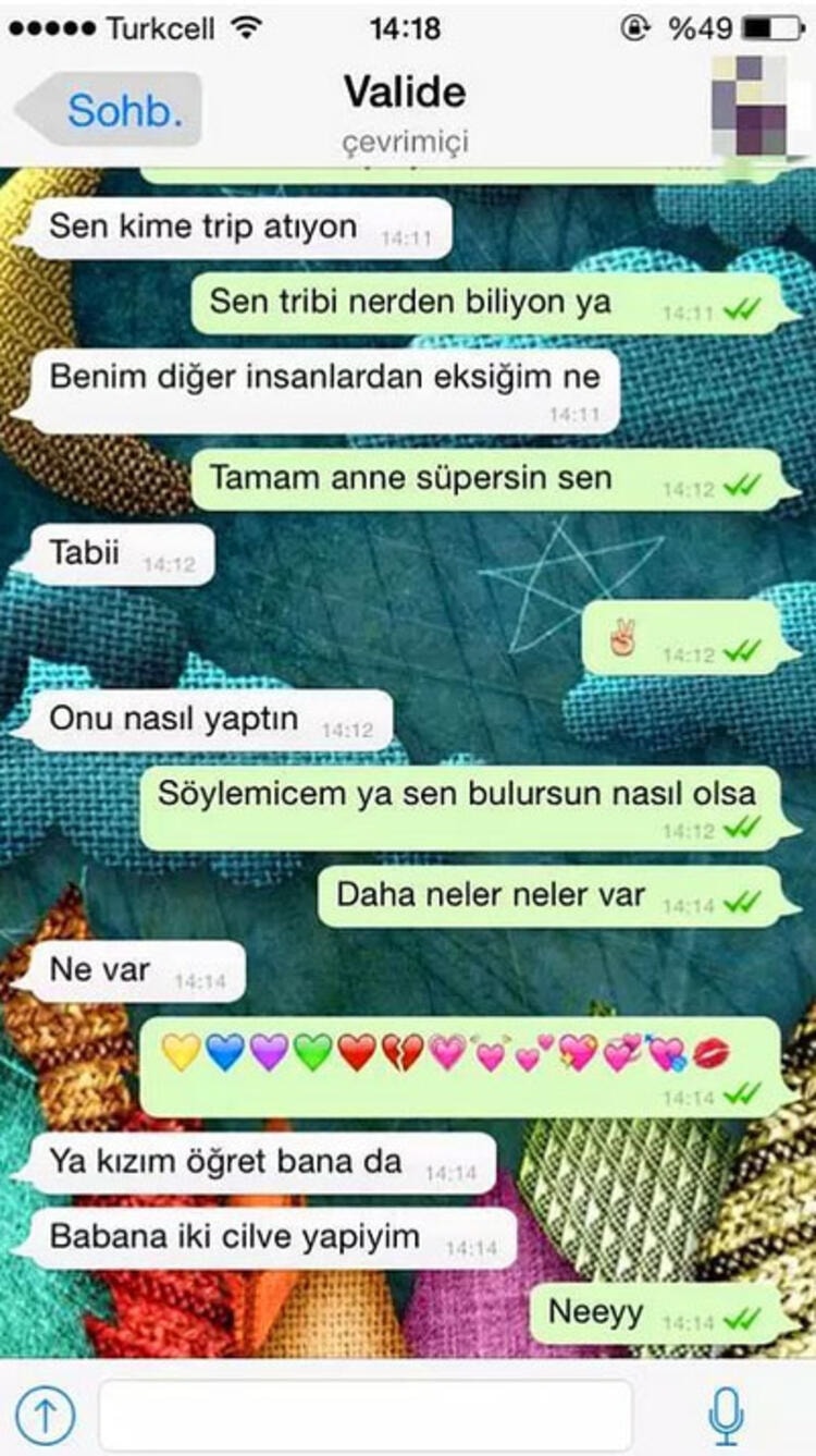 Anne ve kız whatsapp yazışmaları