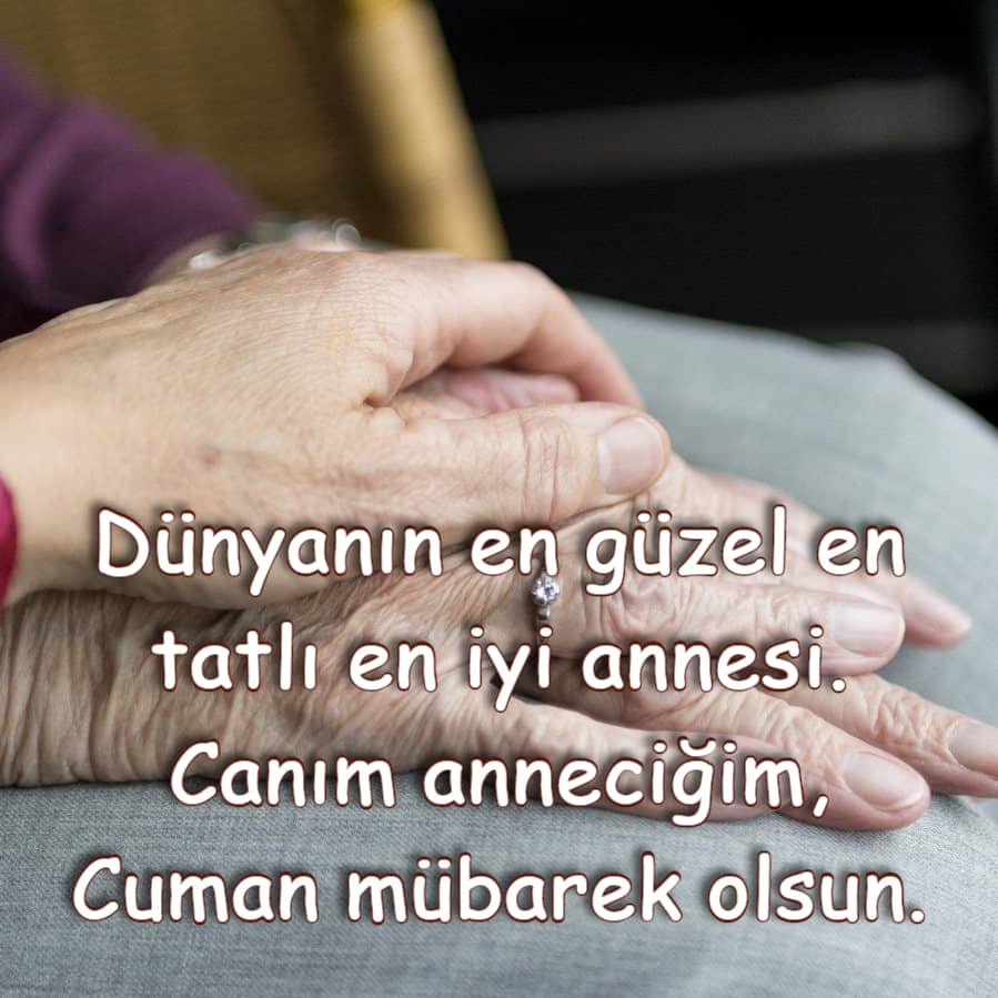 Cumamız mübarek olsun anne