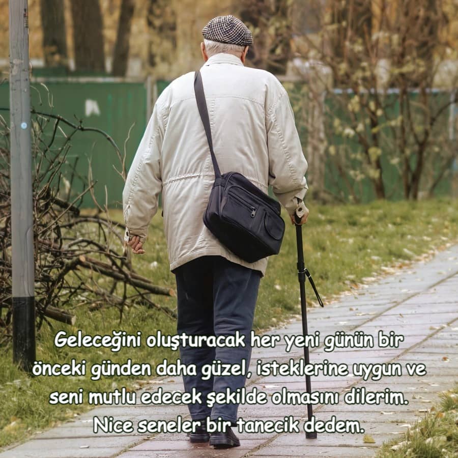 Doğum günün kutlu olsun dedeciğim, seni çok seviyorum