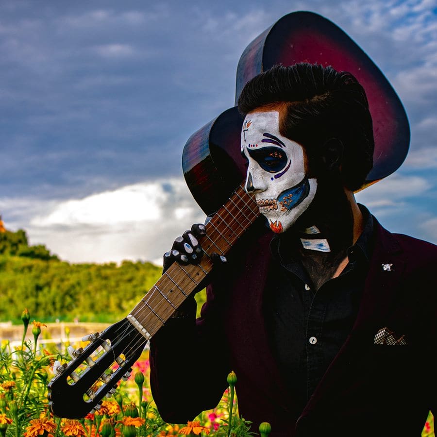 Gitara ile Erkek Profil Fotoğrafları
