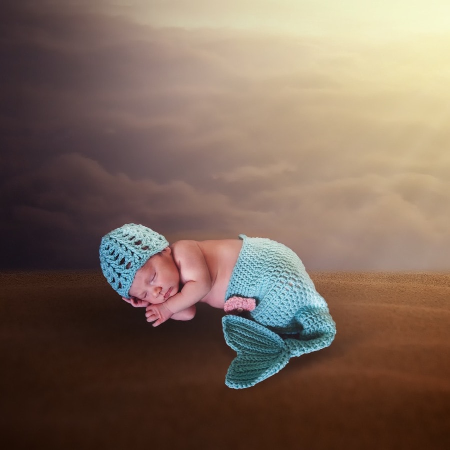 Şirin uyuyan bebek